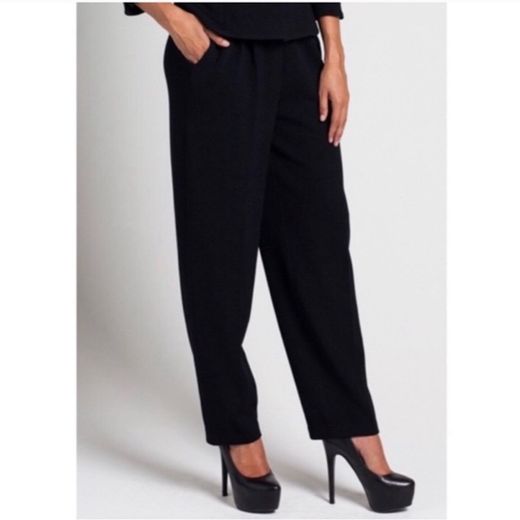 St. John Pants - St John Basics Knit Pants Size 8 Black